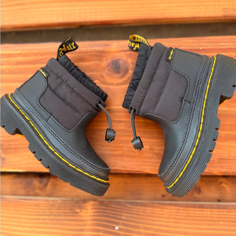 Dr. Martens Cullen Fleece Lined Winter Boots.